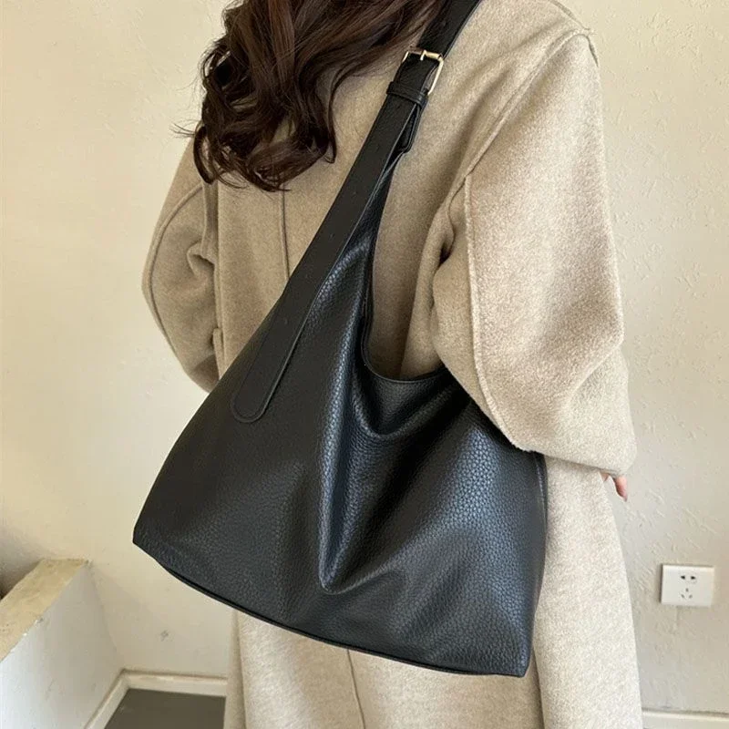 Women Bags In Trend - Mode lederen draagtas voor dames 2025,
