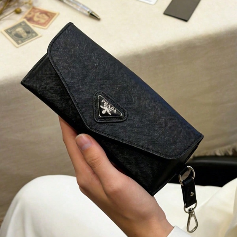 Prada zwart lederen brillenkok - Women Bags Prada recensie en prijs